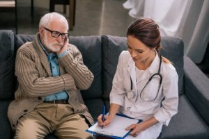 Диагностика опухолей языка в Израиле